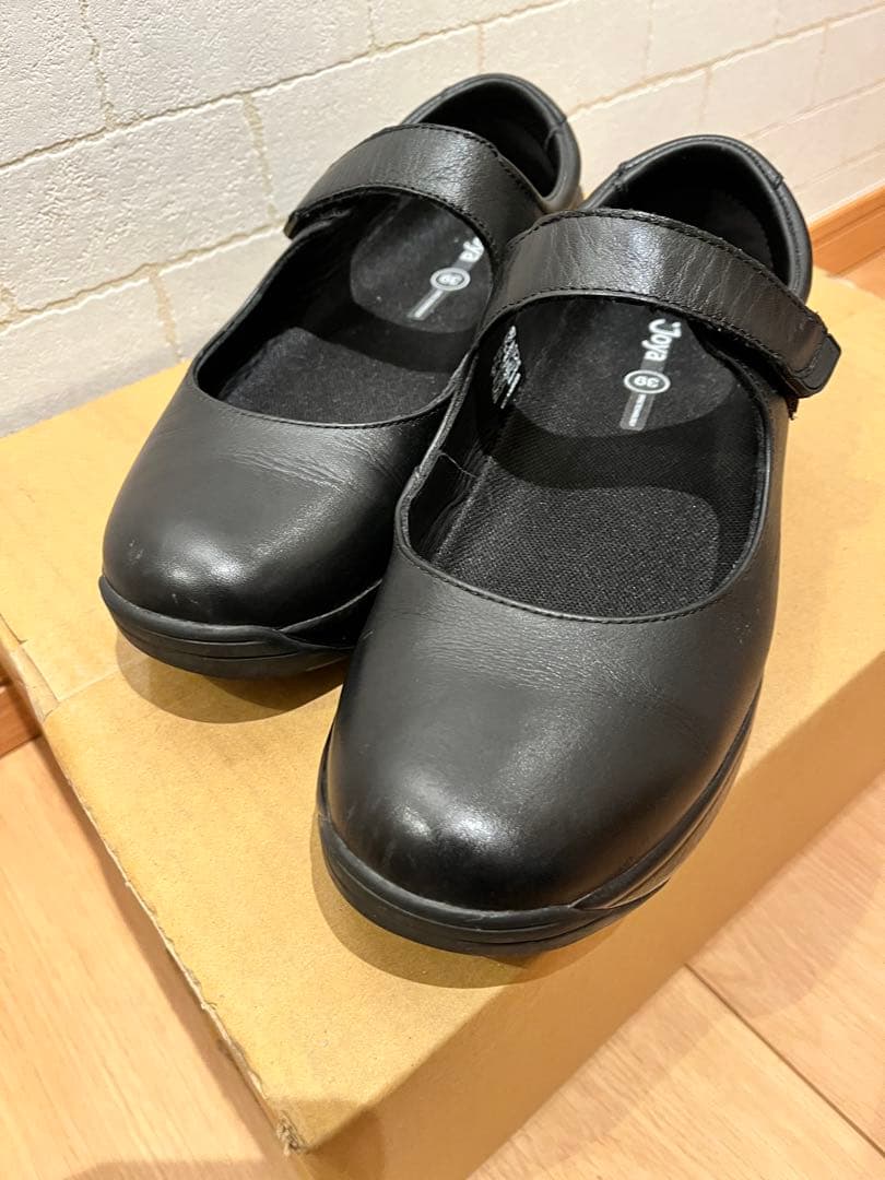 美品★JOYA オードリー ブラック２Audrey BlackⅡ 24.5cm