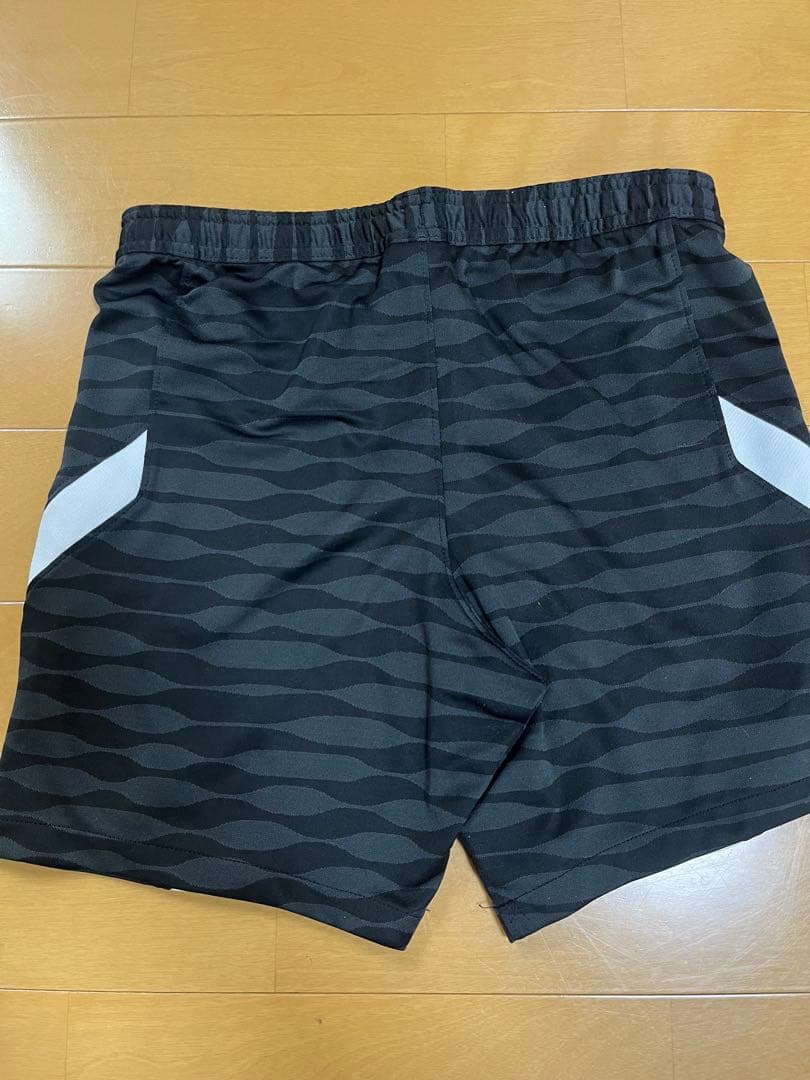 浦和レッズ20年NIKEストライクSSトップMトレーニングシャツ&パンツ