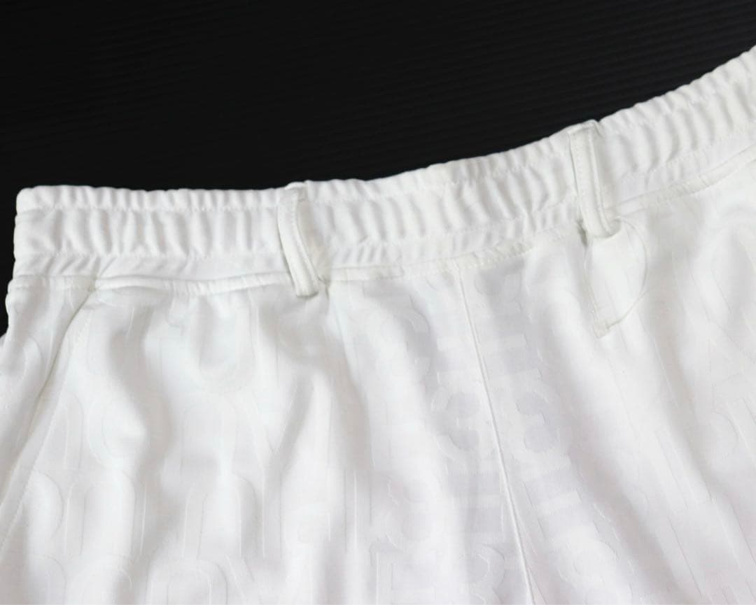 《1PIU1UGUALE3》新品 ジャガードロゴ総柄 ショートパンツ Ⅳ(M)