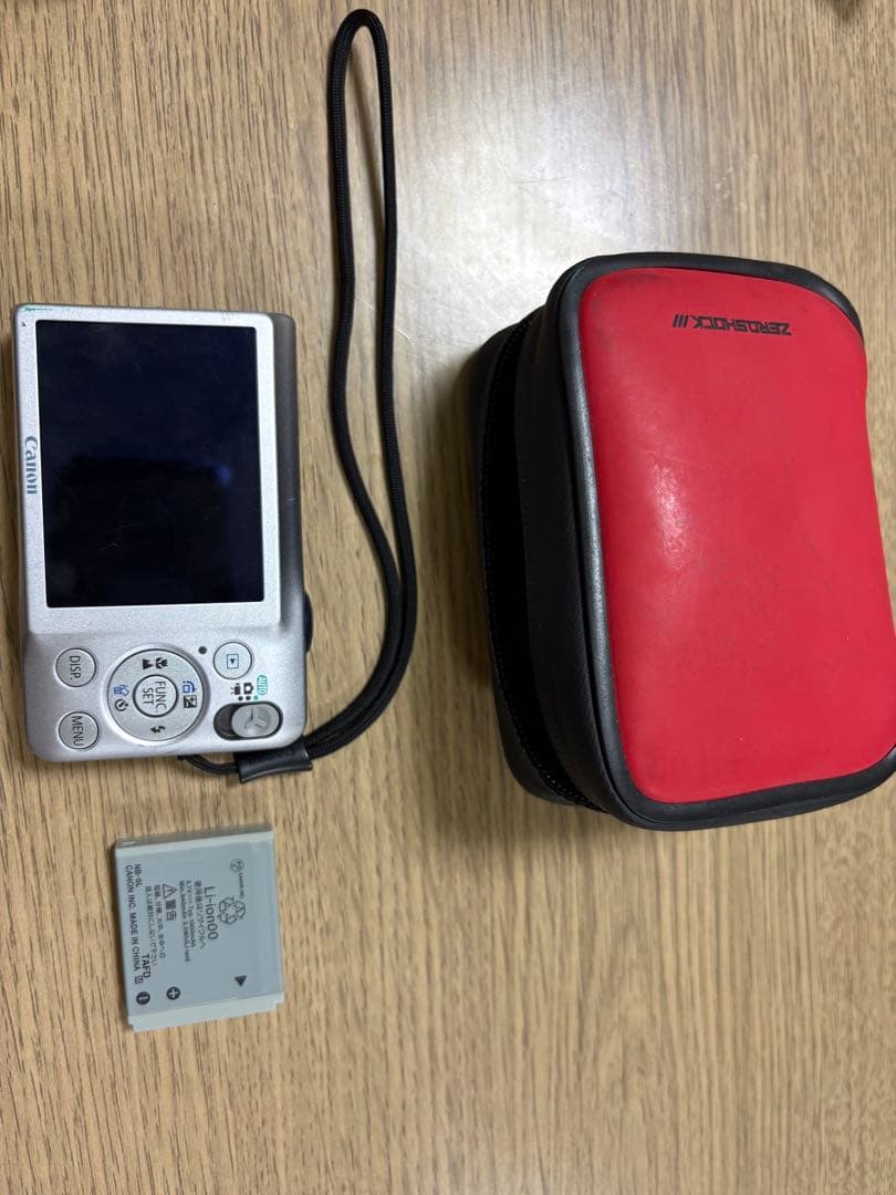 Canon IXY 200F シルバー