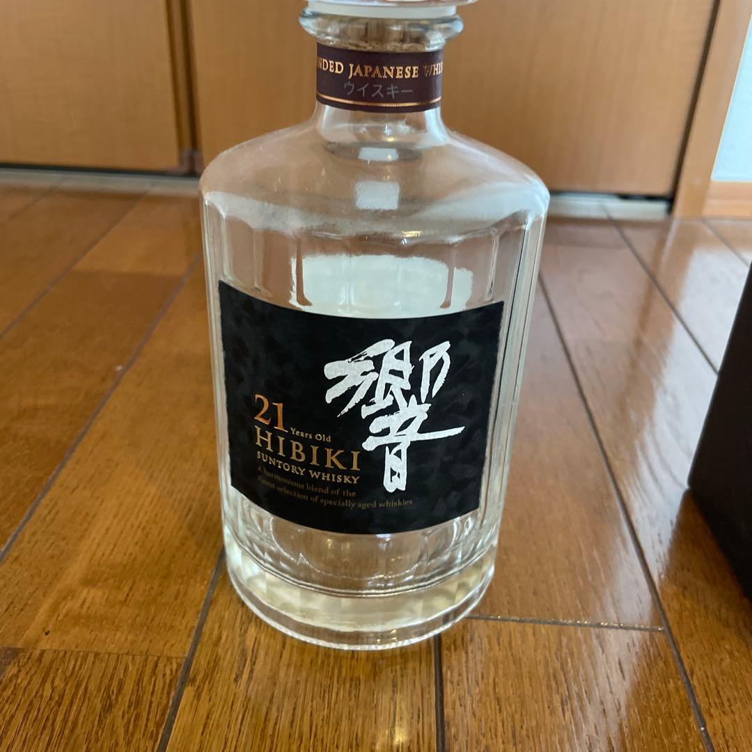 HIBIKI 21 Years Old ウイスキー　空き瓶　化粧箱　未洗浄