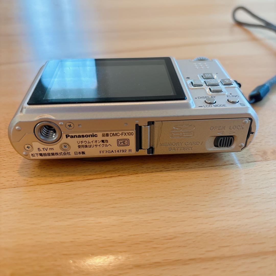DMC-FX100 LUMIX パナソニック　デジカメ