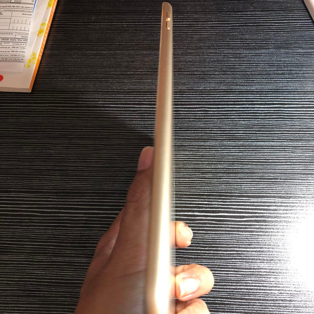 iPad (第4) ゴールド 128GB 本体