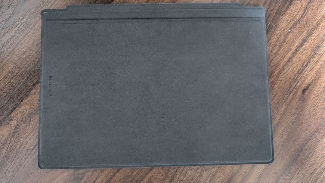 【美品】Microsoft Surface Pro 4（128GB/4GB）