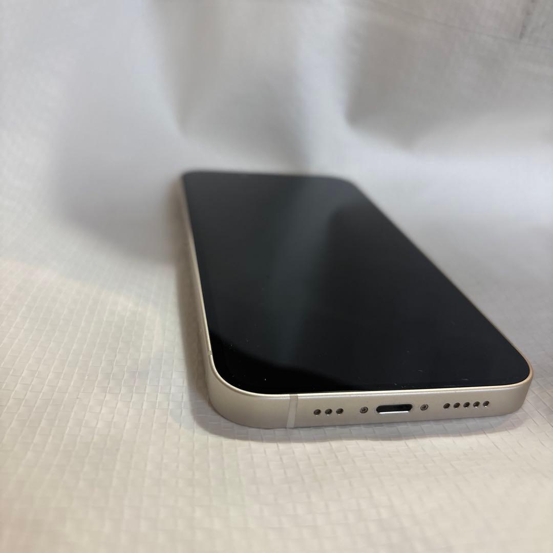 小さな蛇 (✿◠‿◠)  iPhone 14 128GB