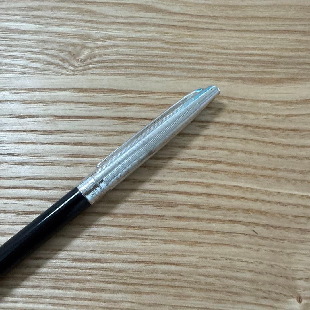 カランダッシュ　ボールペン　替え芯付き