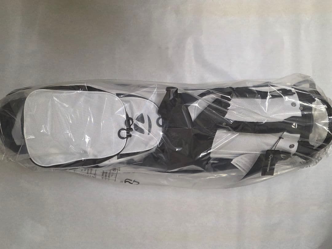 TaylorMade 　ホワイトキャディバック