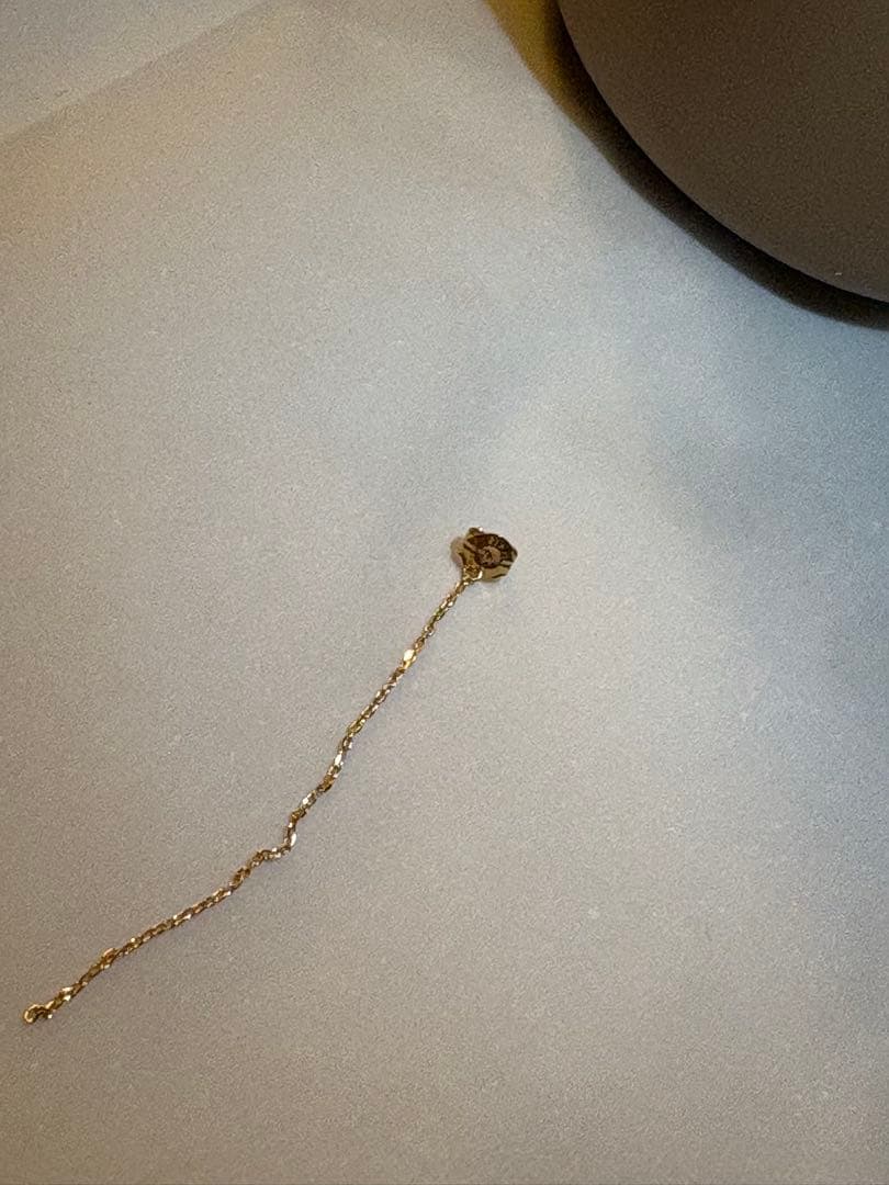 タイムセール！訳アリ美品！MONAKA フラットピアス 片耳用