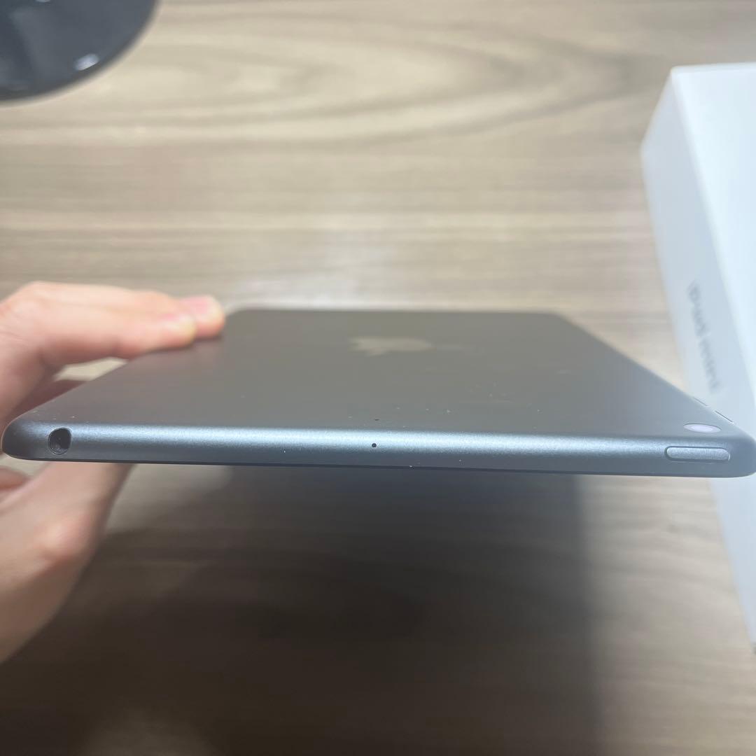 ipad mini 5 64GB Wi-Fiモデル　スペースグレー
