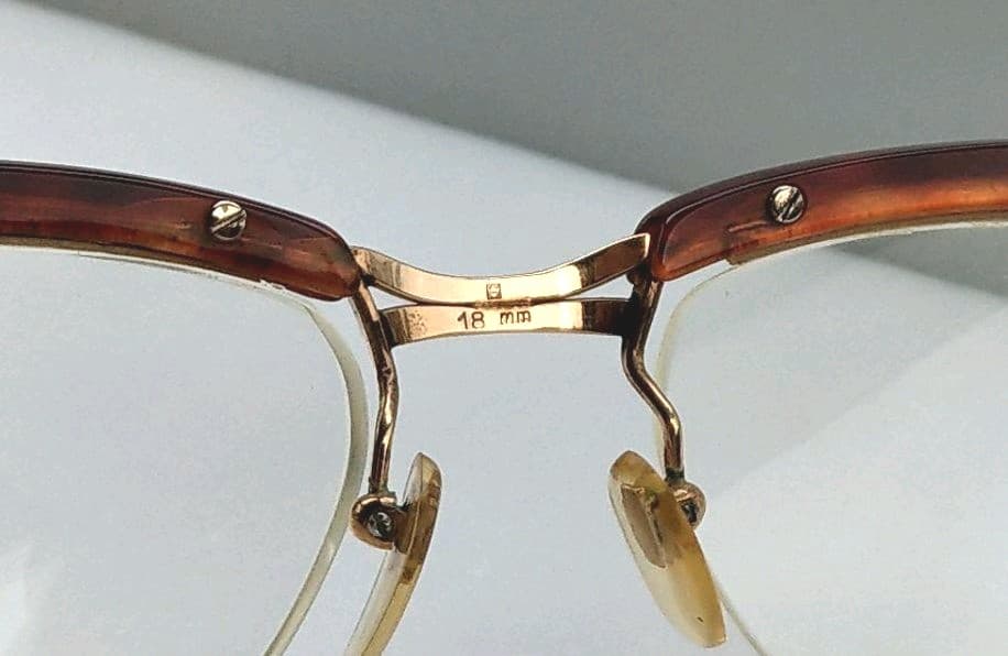 らむ 希少！vintage アイブロー サーモント AMOR