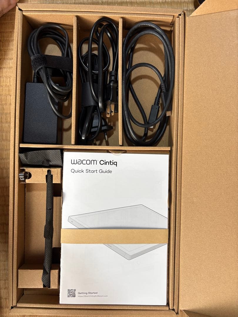 Wacom Cintiq 24 （TDTK246K4C）