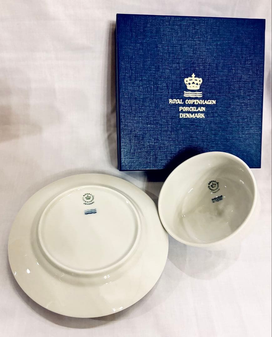 【美品】貴重　ロイヤルコペンハーゲン ホワイト　フルーテッド　バターケース　箱付