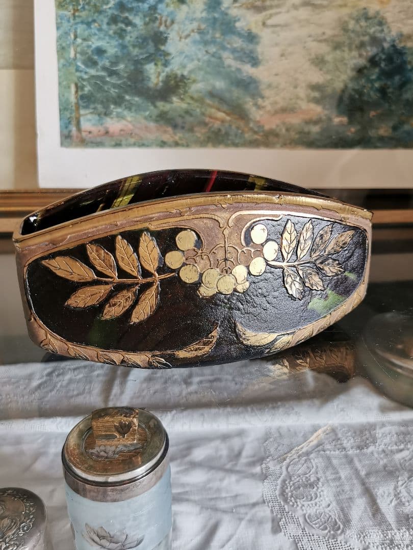 アンティーク ドームナンシー 透明緑ボルドー赤ガラス 葡萄紋金彩装飾器スタンド