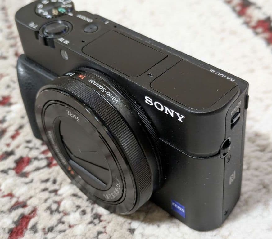 【美品専用三脚付き】 SONY RX100M3
