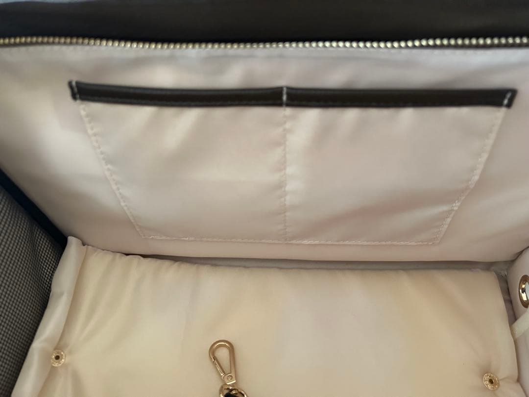 エピヌ バッグ ドッグキャリー epine 顔出しわんちゃんバッグ