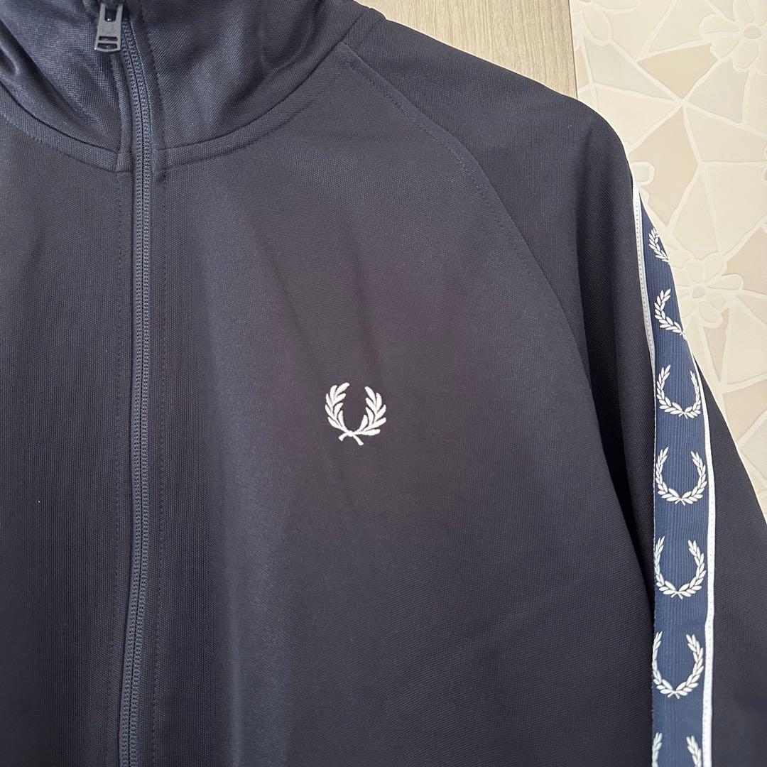 フレッドペリー　トラックジャケット　ネイビー　Lサイズ