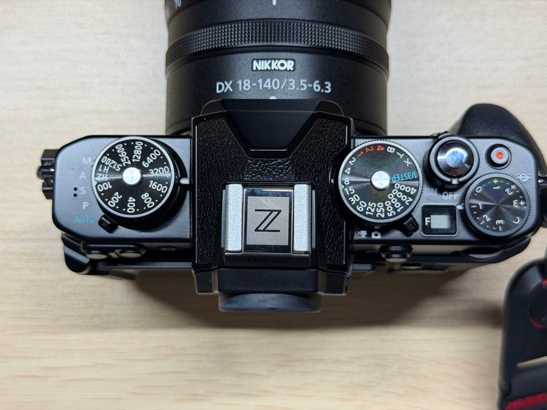 Nikon Z fc ミラーレスカメラ レンズ、スターターセット