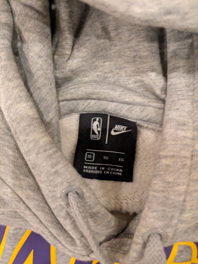 ナイキ　ニューエラ　レイカーズ　パーカー　タンクトップ　Tシャツ