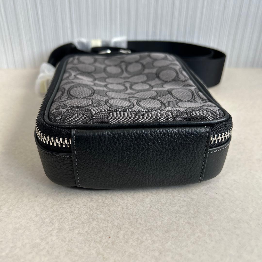 K 　コーチ COACH クロスボディ・シグネチャー ジボディバッグ