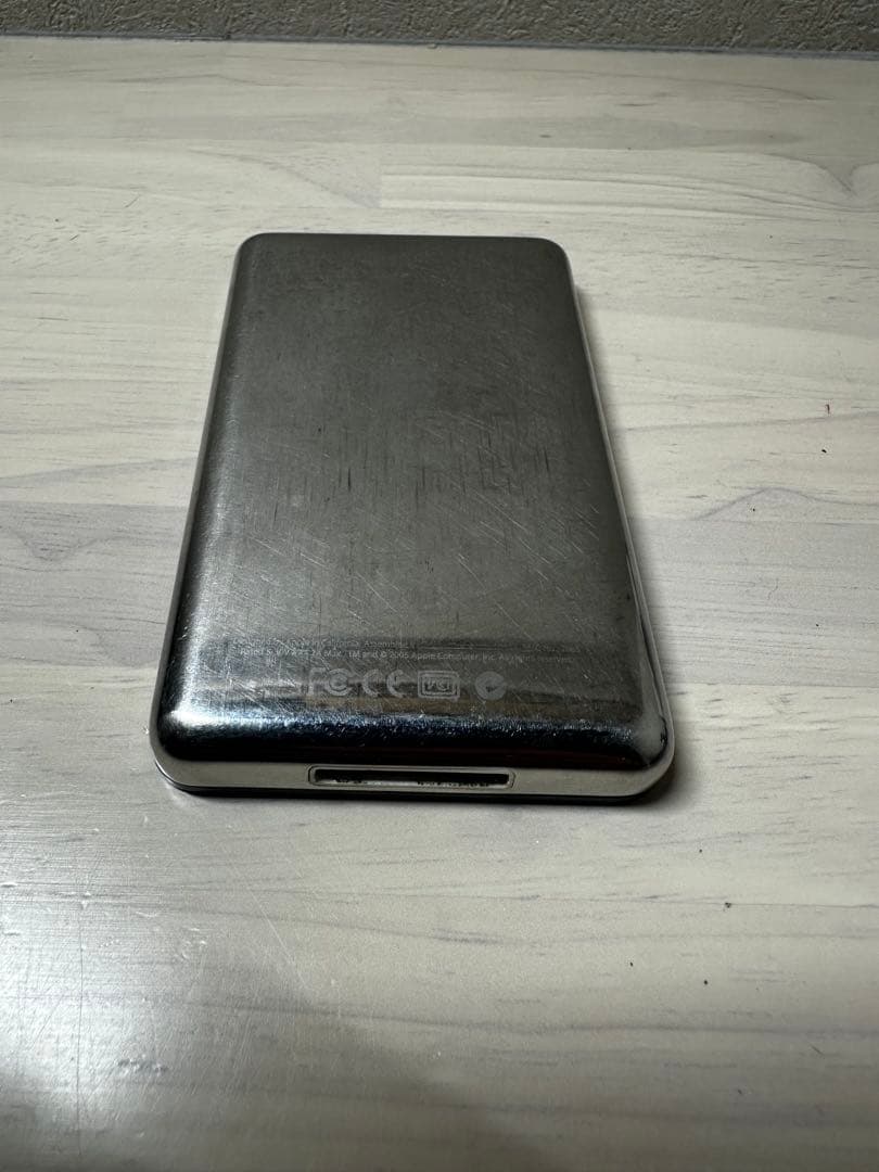 iPod Classic 第5世代 30GB ブラックMA146J