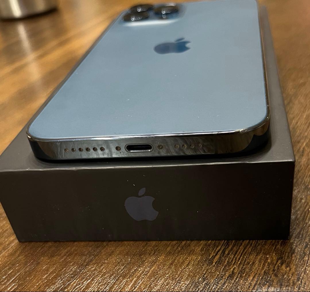 iPhone12 pro max 256GB 美品　Apple SIMフリー