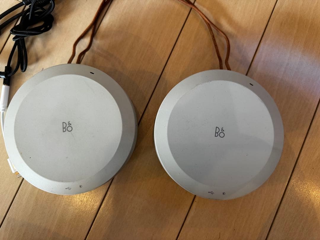 B&O バングアンドオルフセン　Beoplay A1 2個セットケーブル付き