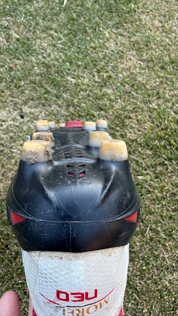 モレリアネオ4 β 26cm P1GA234009 シューズケース付