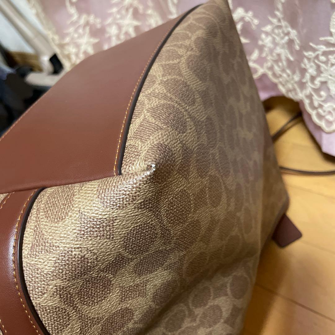 コーチ　シティラージバケットバッグ　シグネクチャーキャンパス