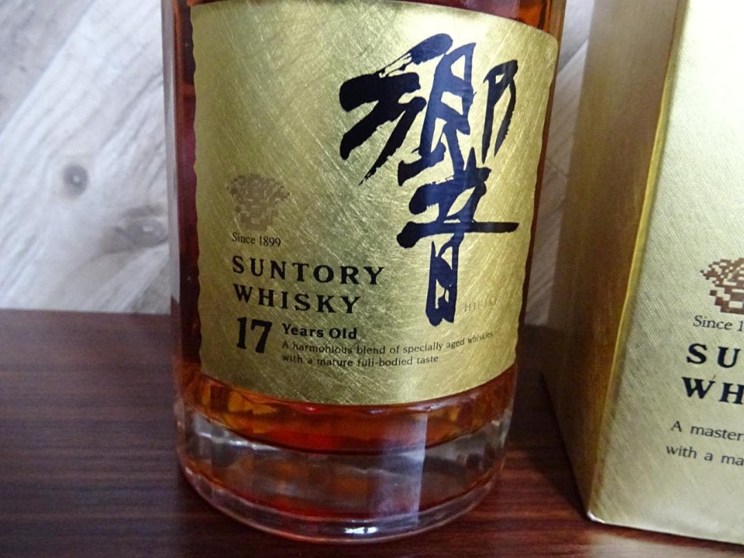 ケ*イ様 阪037 サントリーウイスキー 響 17年 750ml 43％