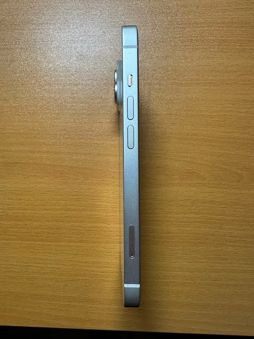 美品 Apple iPhone 14 - スターライト - 128GB