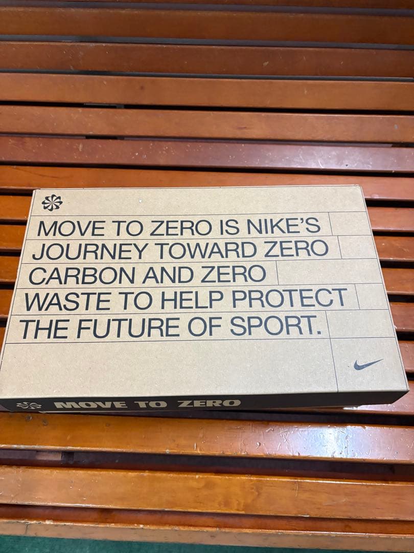 新品未使用ナイキ正規店購入の限定品24.0センチ