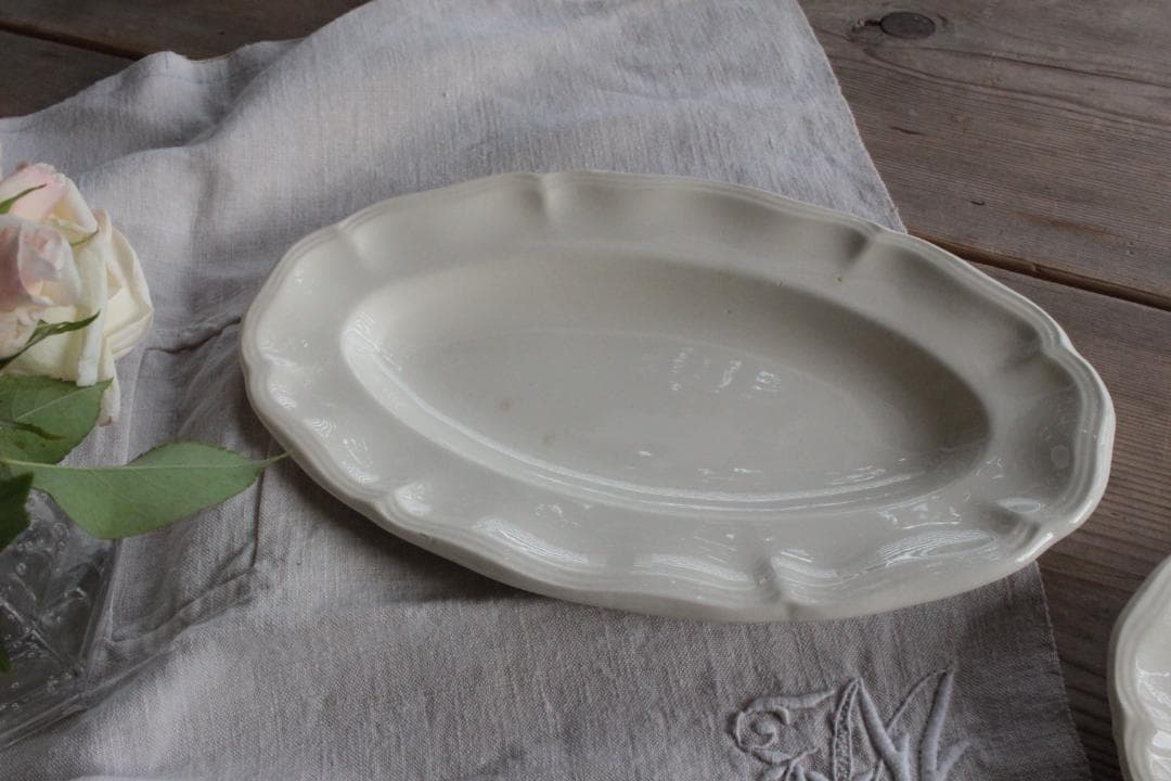 【B】サルグミンヌ・ 花リムラヴィエプレート/フランスアンティーク