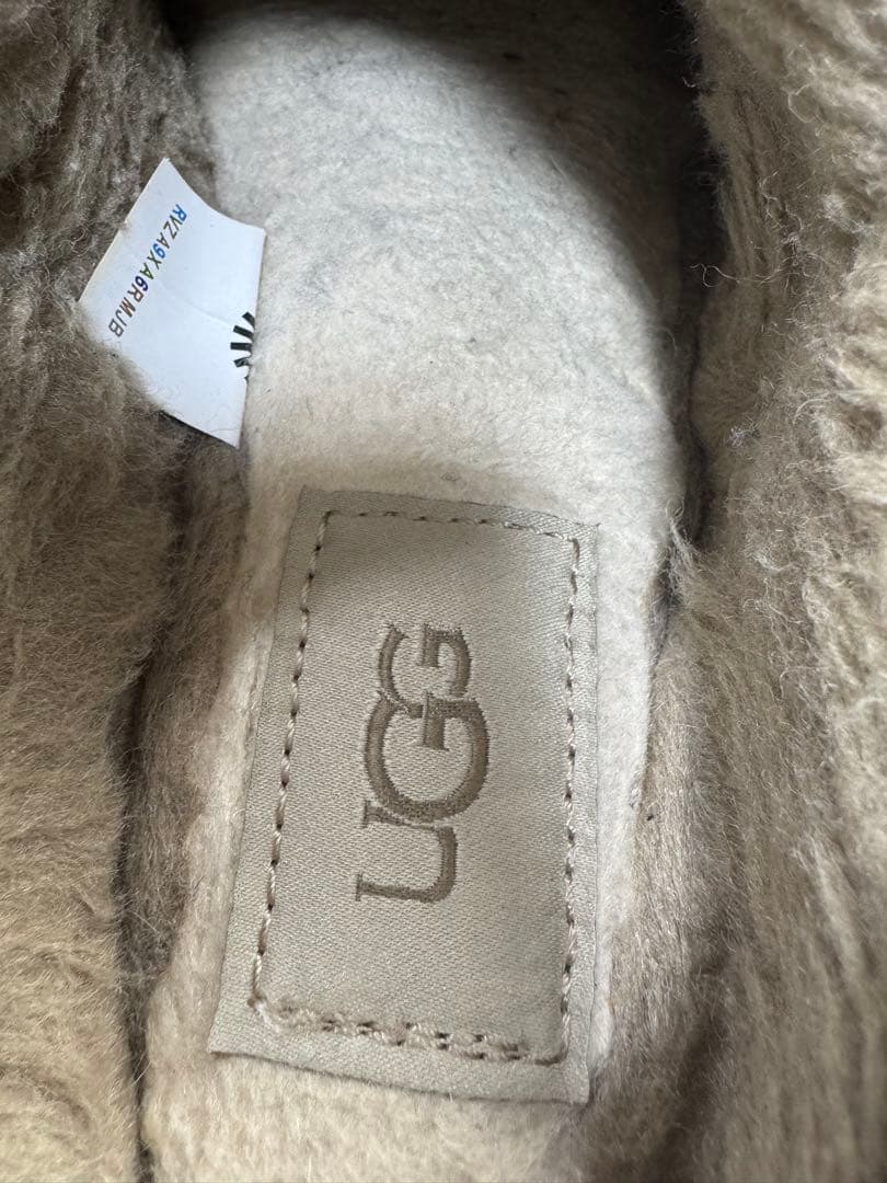 靴 FRAMeWORK UGG CLASSIC SLIPPER 23cm
