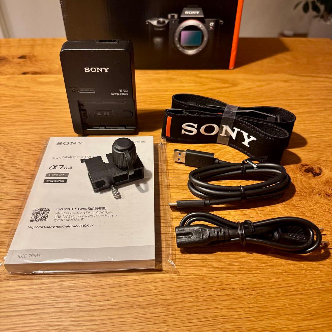 【美品／シャッター数 5,921枚】SONY α7RⅢ ボディILCE-7RM3