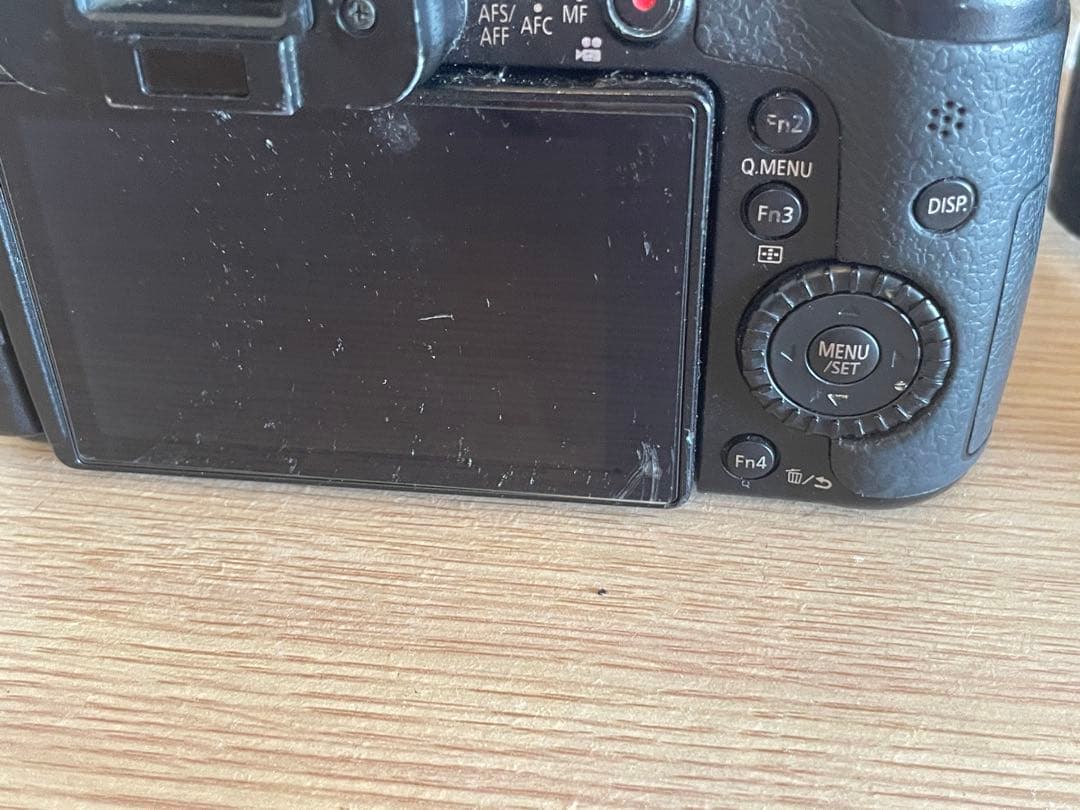 【中古】LUMIX GH4 デジタル一眼レフ　レンズ付(HD14-140)