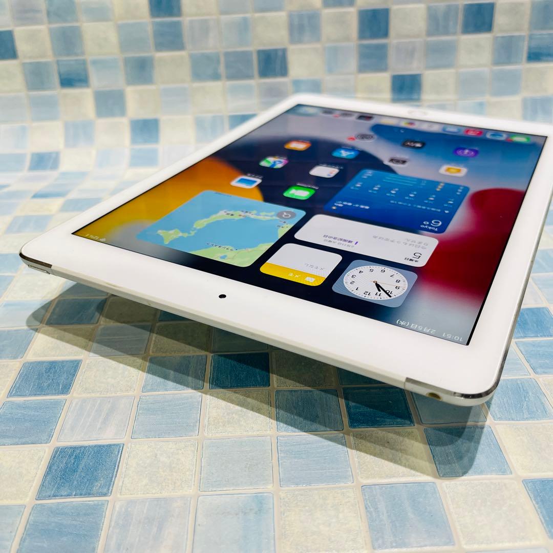 iPad Air 第2世代 本体 16GB Cellular ドコモ シルバー