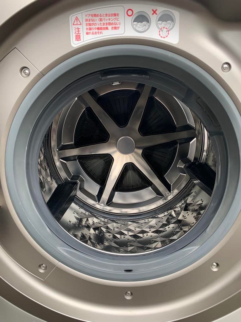 8. パナソニック　ドラム洗濯機　NA-VX900BL　2020年製