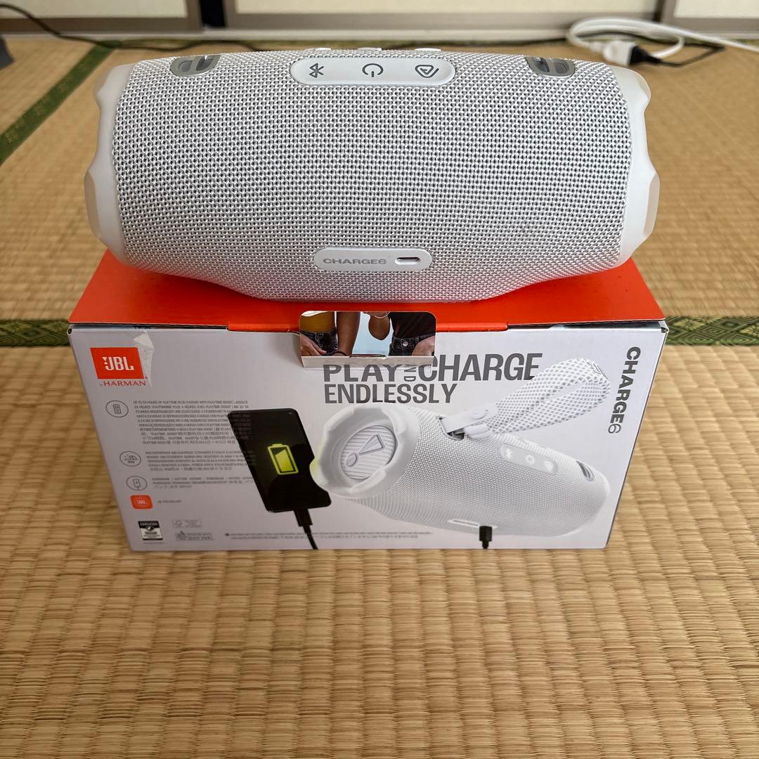 JBL Charge 6 ワイヤレススピーカー ホワイト
