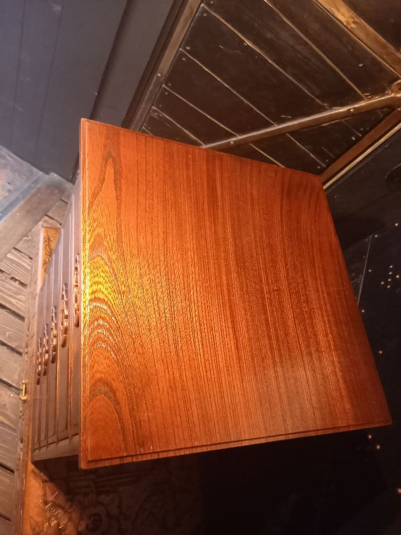 和物　高級　木組細工　欅　良杢目　無垢材　一枚板　重厚　大引き出し　五杯