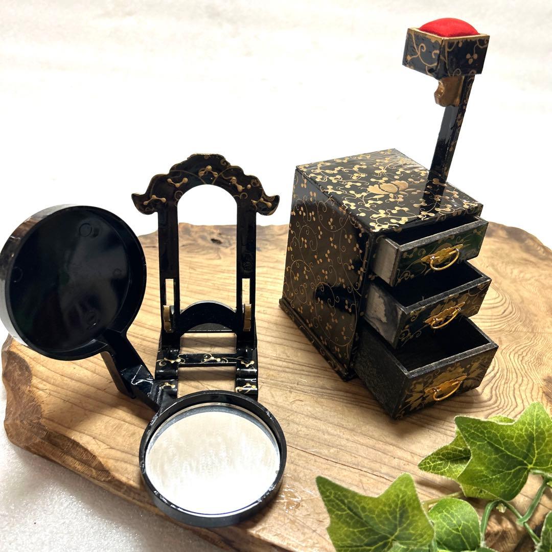 レトロ　木製雛道具　木製蒔絵雛人形道具　三荷揃　鏡台　針箱　台子　火鉢　雛祭り