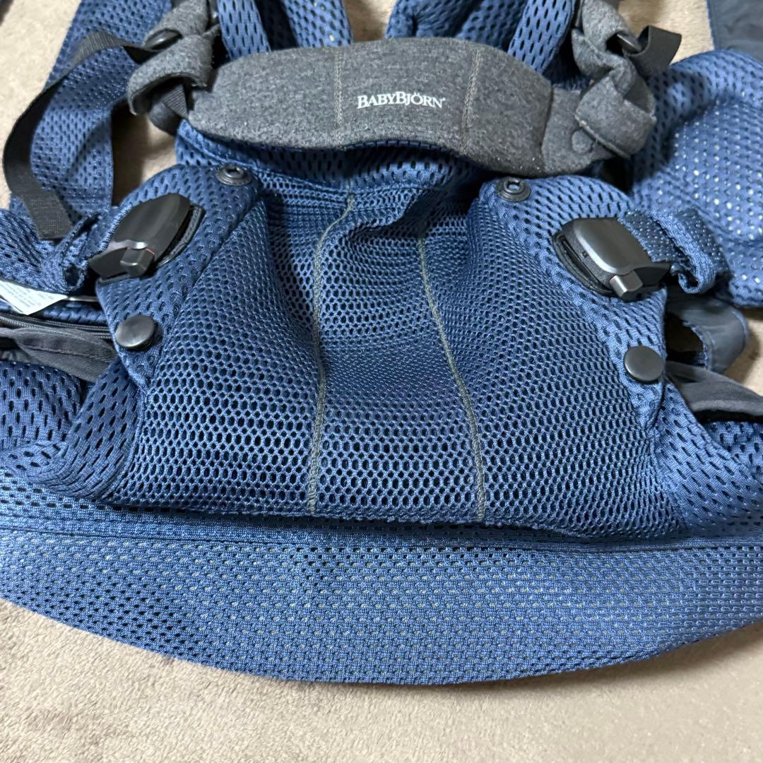 【美品】HARMONY（ベビービョルン ハーモニー）ネイビーブルー