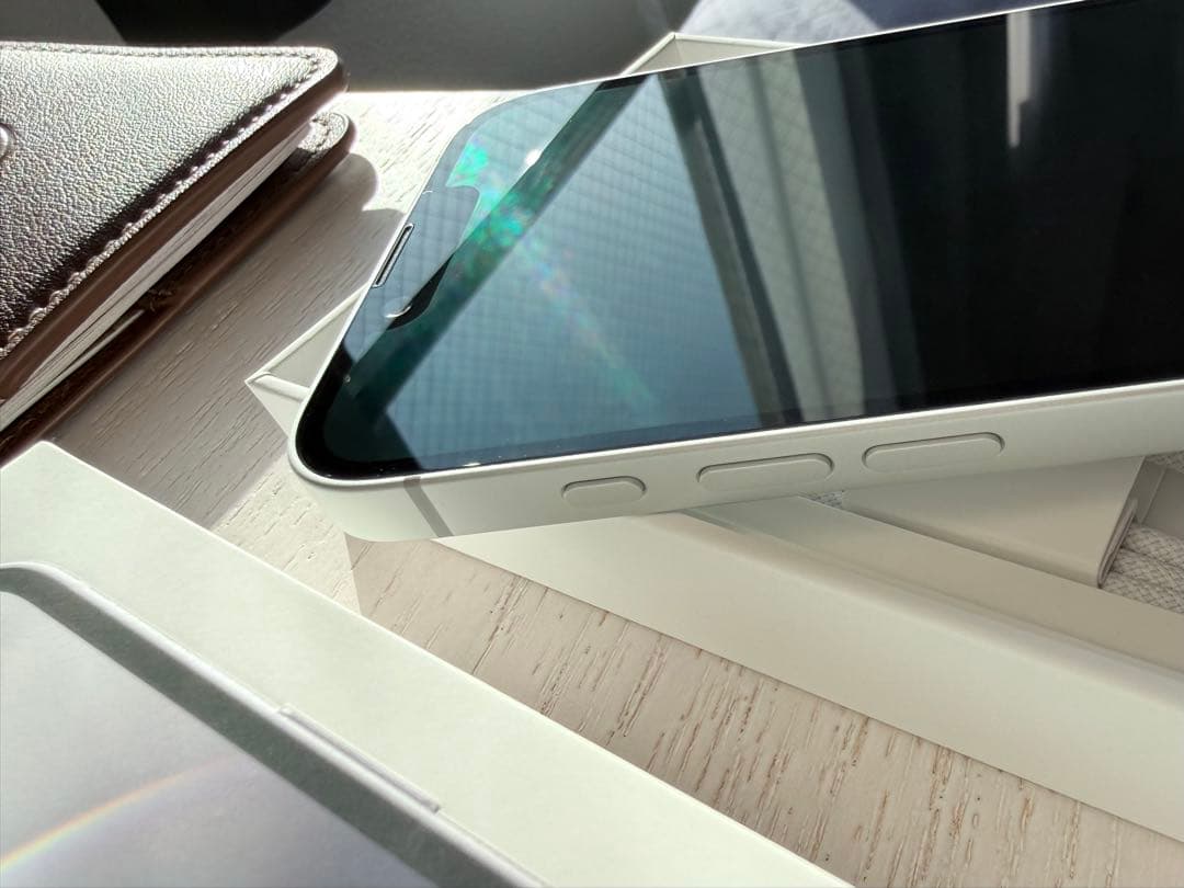 iPhone 16e 256GB ホワイト SIMフリー