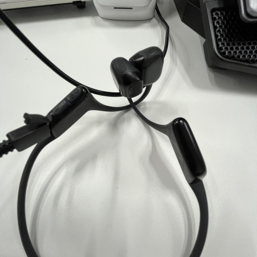 M*y様 SHOKZ　骨伝導イヤホン Shokz OpenRun Pro 2
