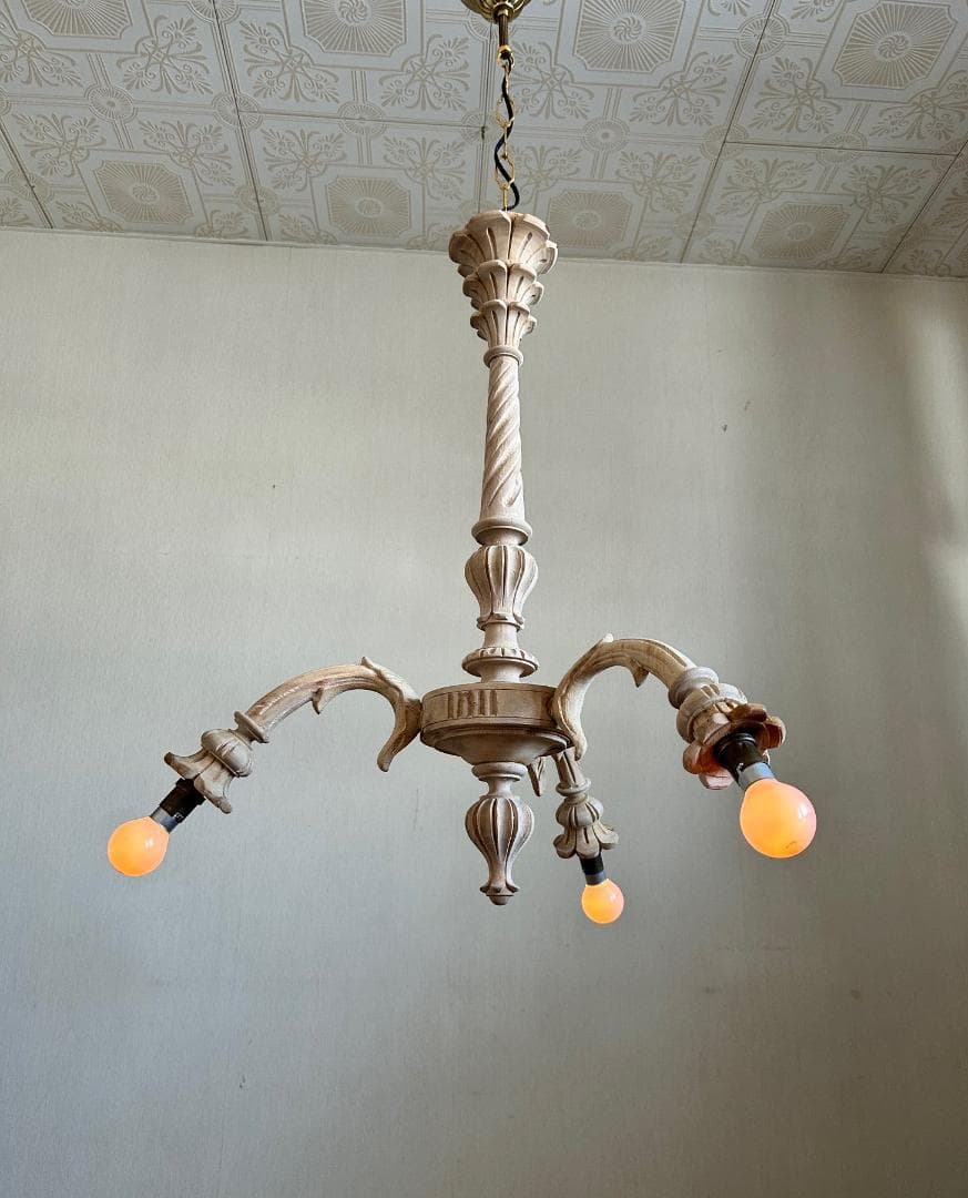 フランスアンティーク　木製シャンデリア　３灯　シャビー　店舗什器
