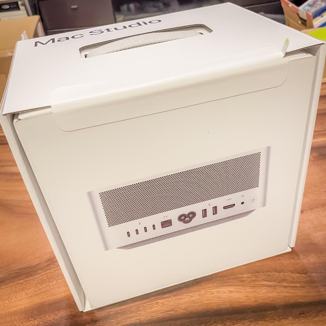 Mac Studio M1Max GPU32 メモリ64GB SSD 4TB