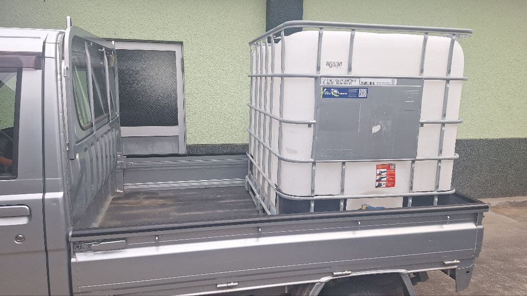 貯水タンク雨水タンク給水タンク農業用水1000Lタンク