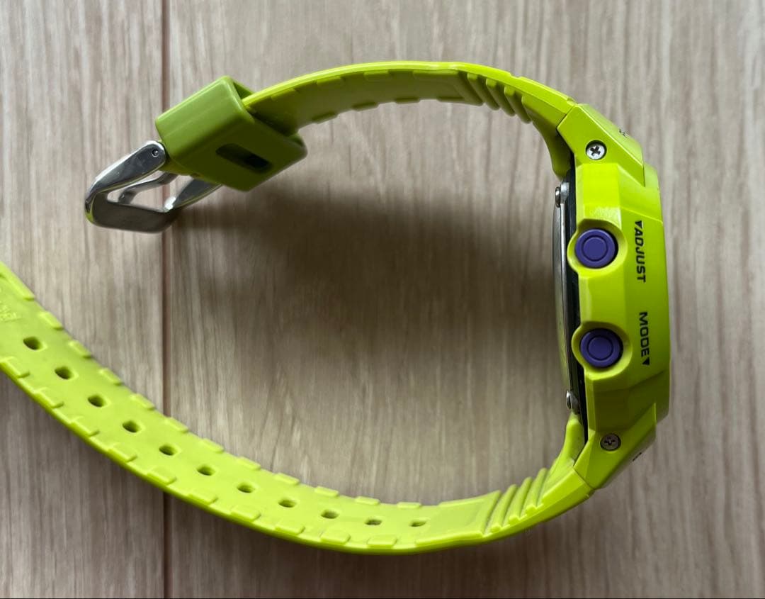 【美品】G-SHOCK AW-582SC-3AJF