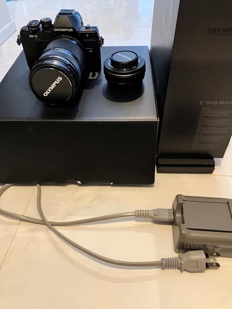 OLYMPUS オリンパス　OM-D E-M10 Mark II