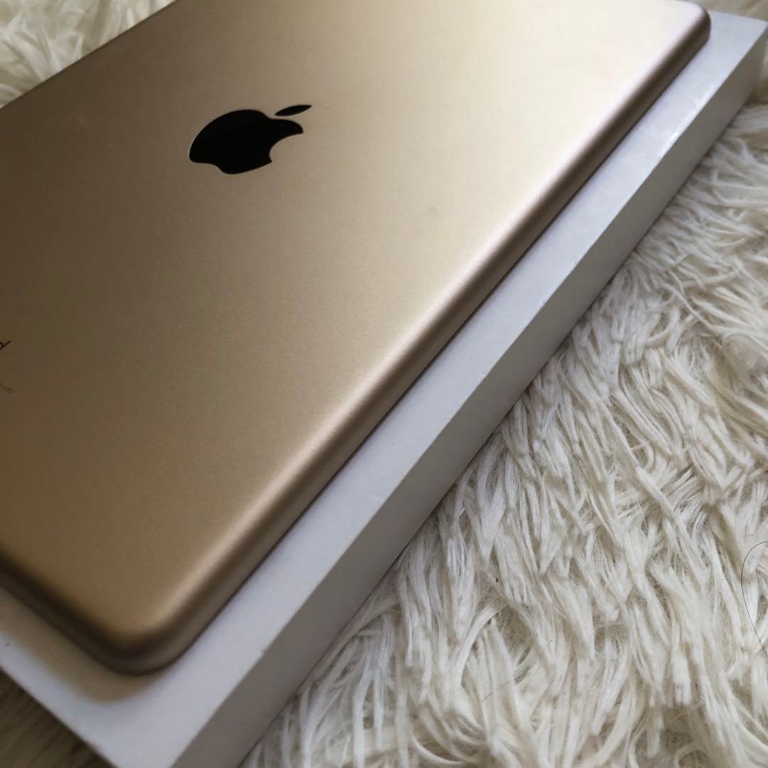 【完動品】iPad 第5世代 128GB Wi-Fi【すぐ発送】