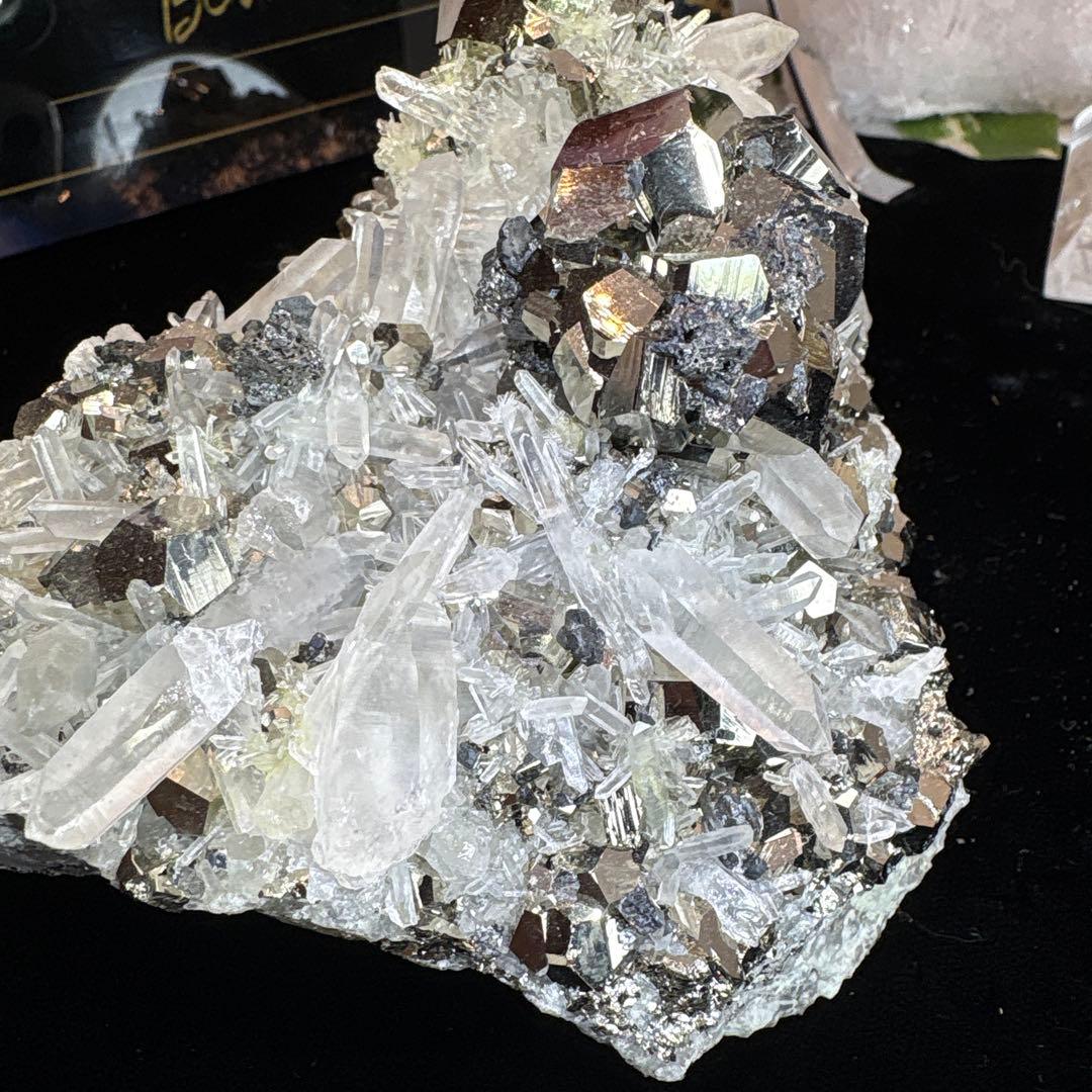 パイライト水晶共生クラスターNo.1499